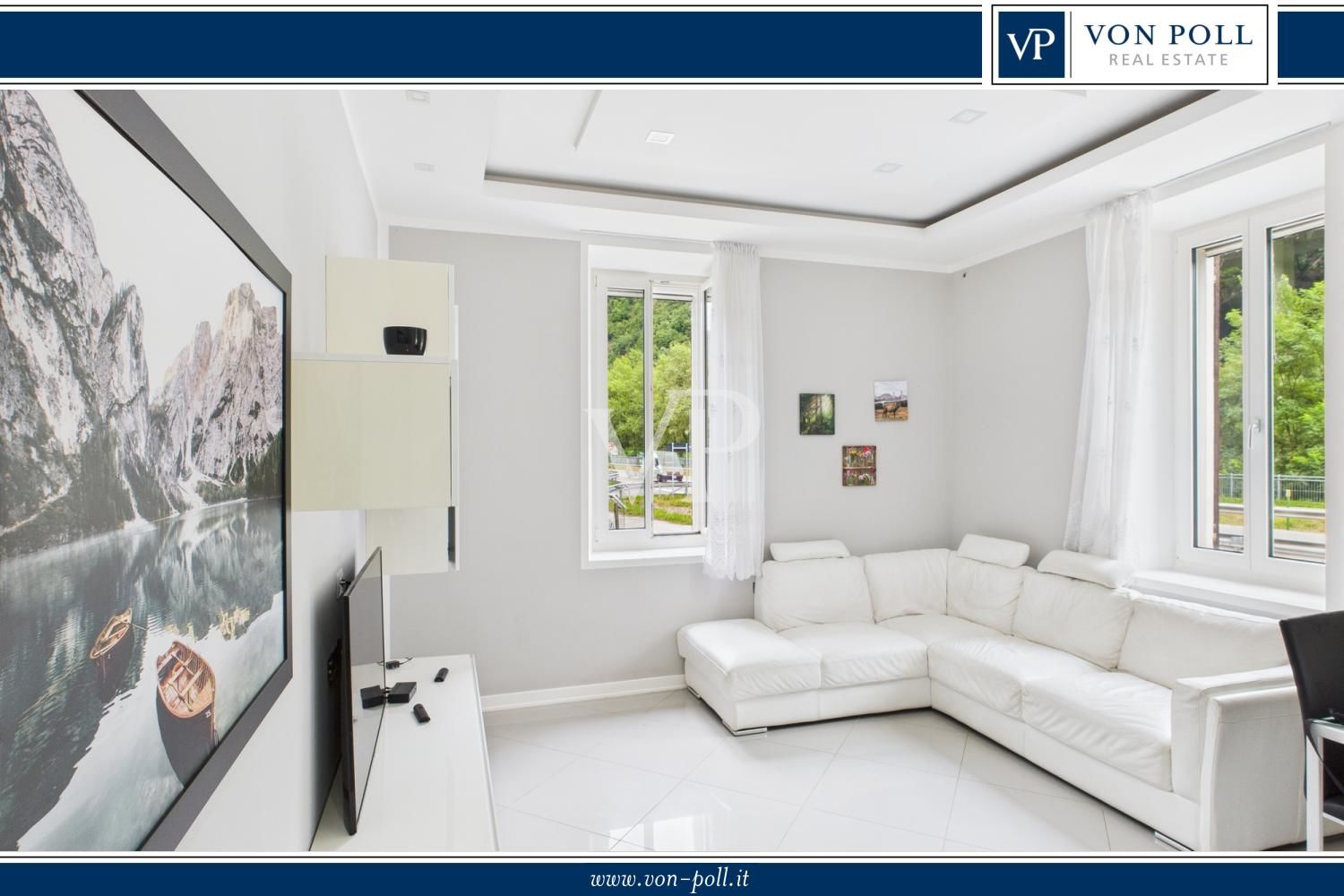 Renovated Three Bedroom Apartment with Large Spaces and Modern Amenities - Capodazzo