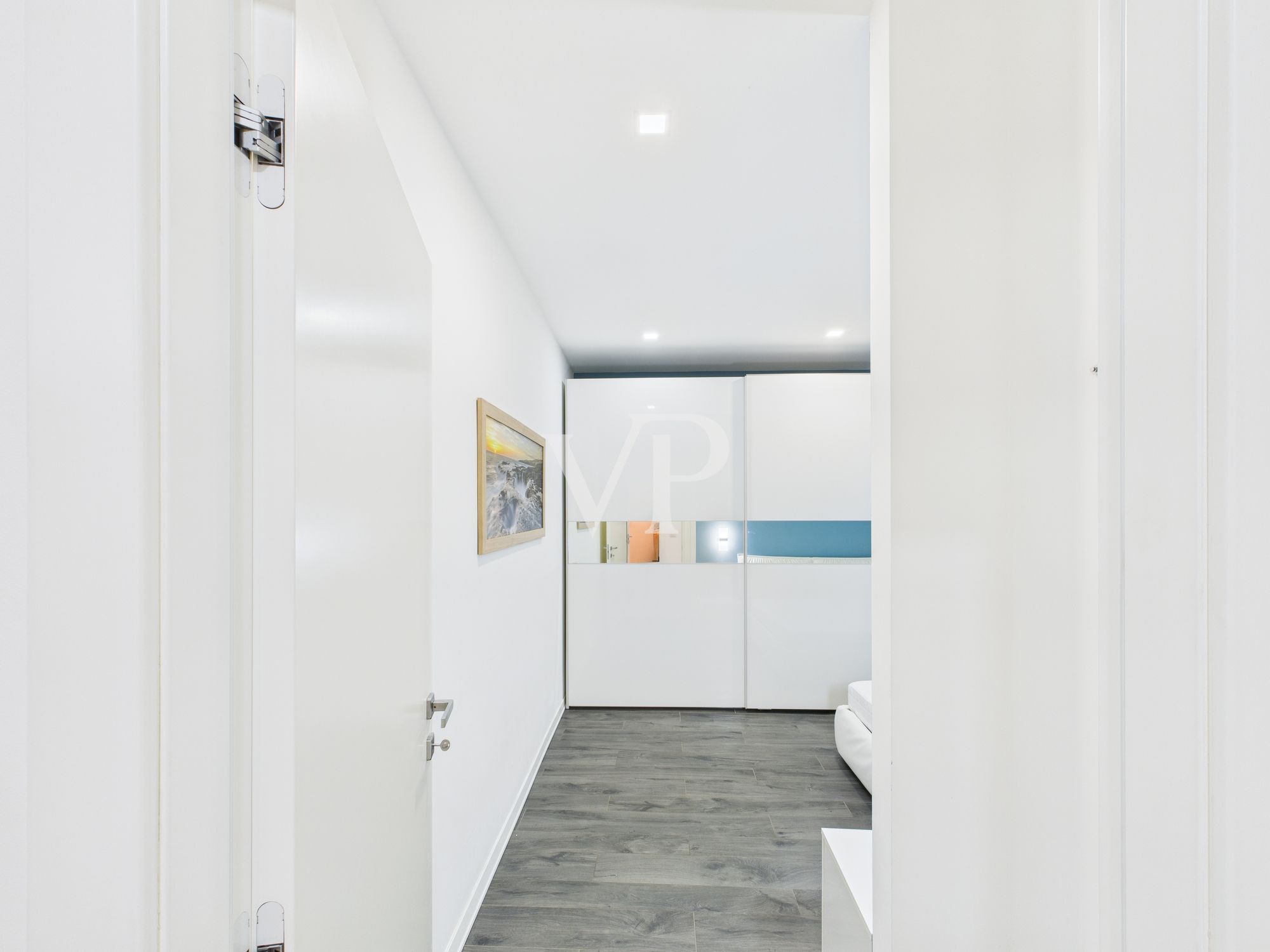 Renovated Three Bedroom Apartment with Large Spaces and Modern Amenities - Capodazzo
