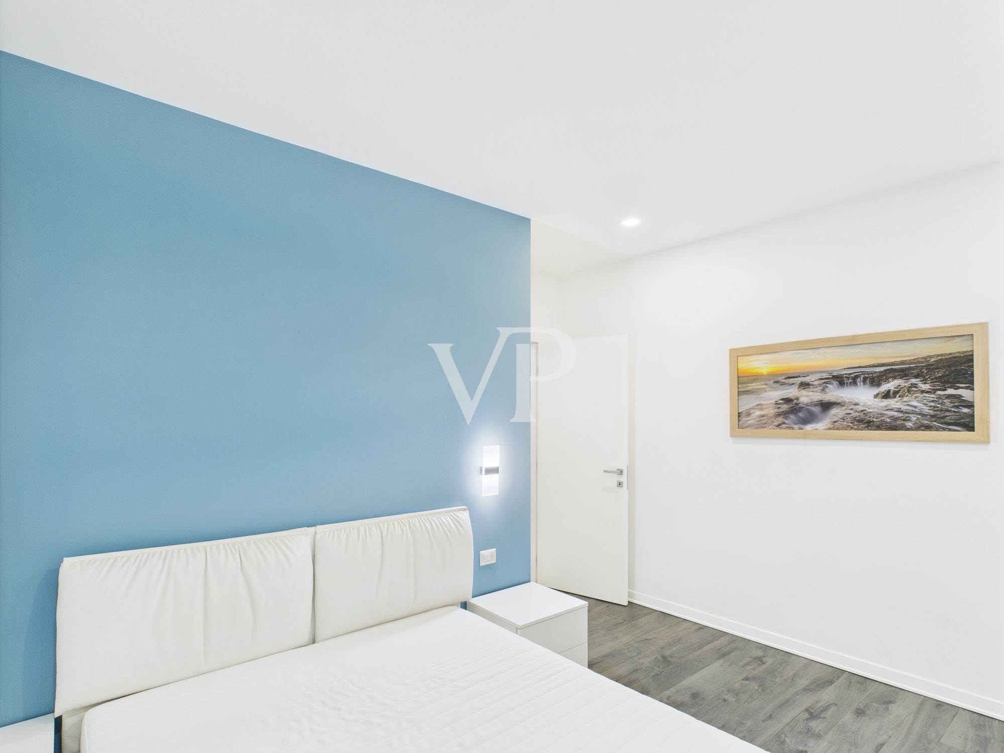 Renovated Three Bedroom Apartment with Large Spaces and Modern Amenities - Capodazzo