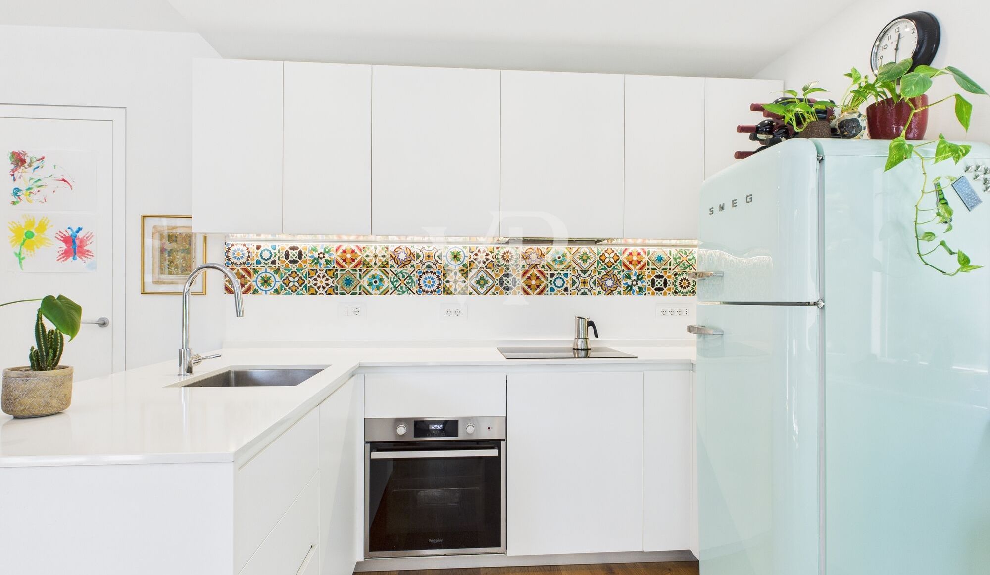 Stilvoll sanierte Dreizimmerwohnung mit Balkon und Garage