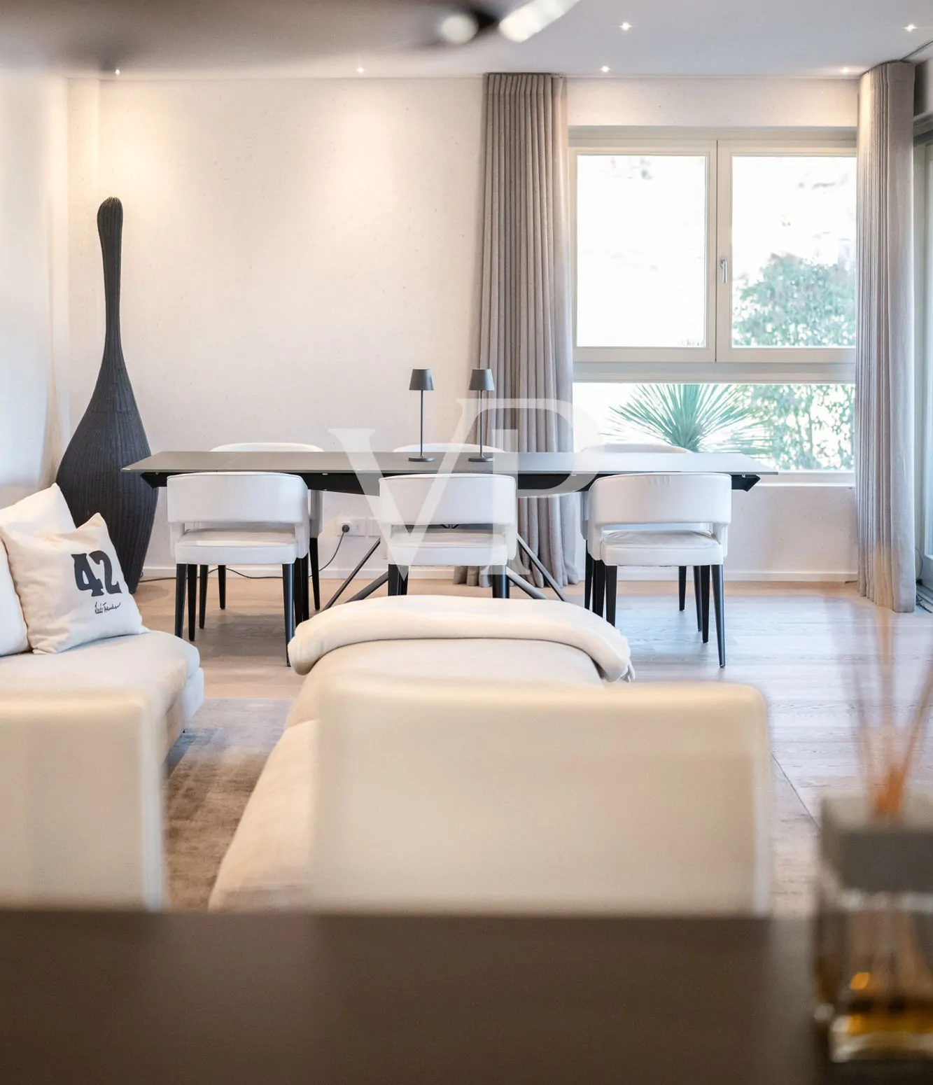 Prestigioso Quadrilocale con vista panoramica e triple box auto: IT 25 415 1802