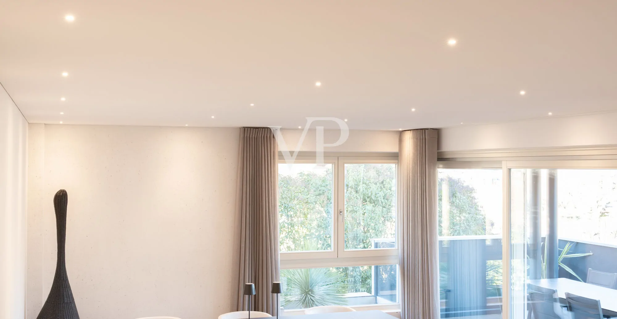 Prestigioso Quadrilocale con vista panoramica e triple box auto: IT 25 415 1802