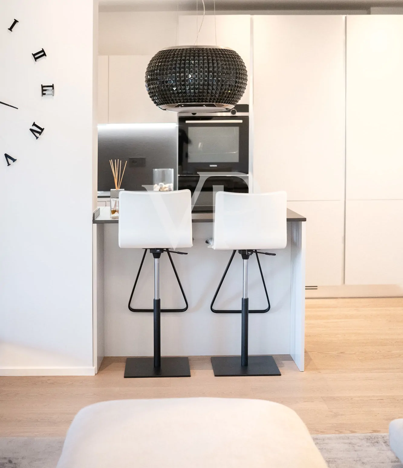 Prestigioso Quadrilocale con vista panoramica e triple box auto: IT 25 415 1802