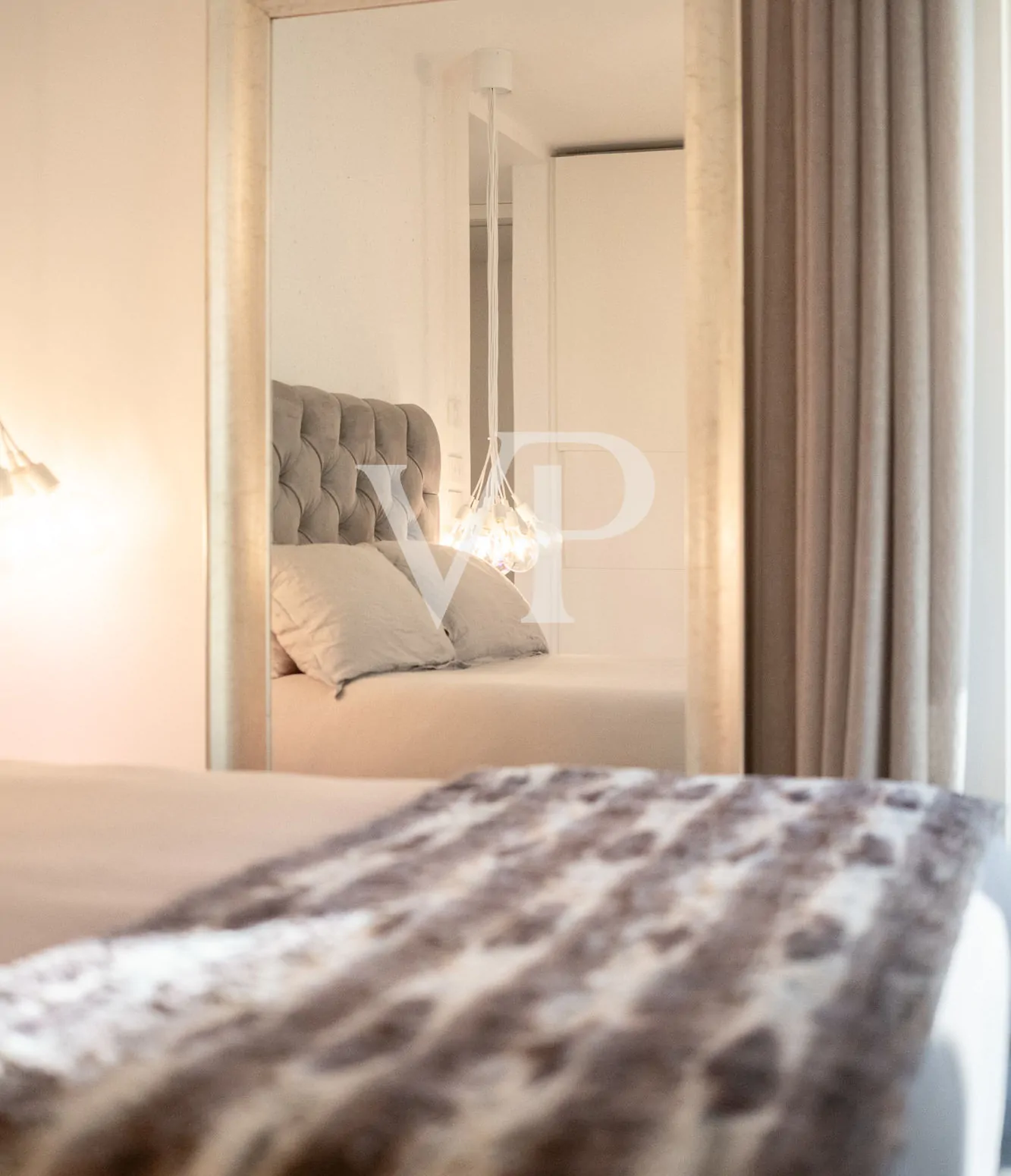 Prestigioso Quadrilocale con vista panoramica e triple box auto: IT 25 415 1802