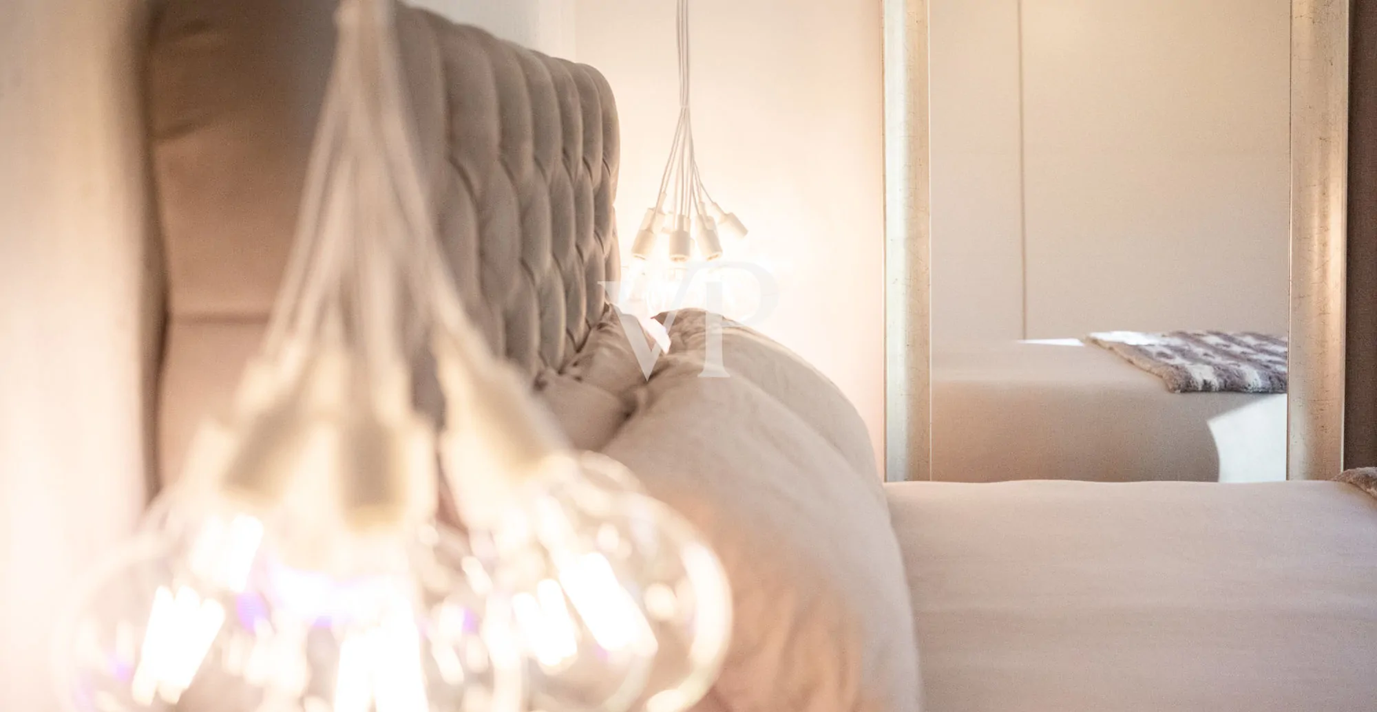 Prestigioso Quadrilocale con vista panoramica e triple box auto: IT 25 415 1802