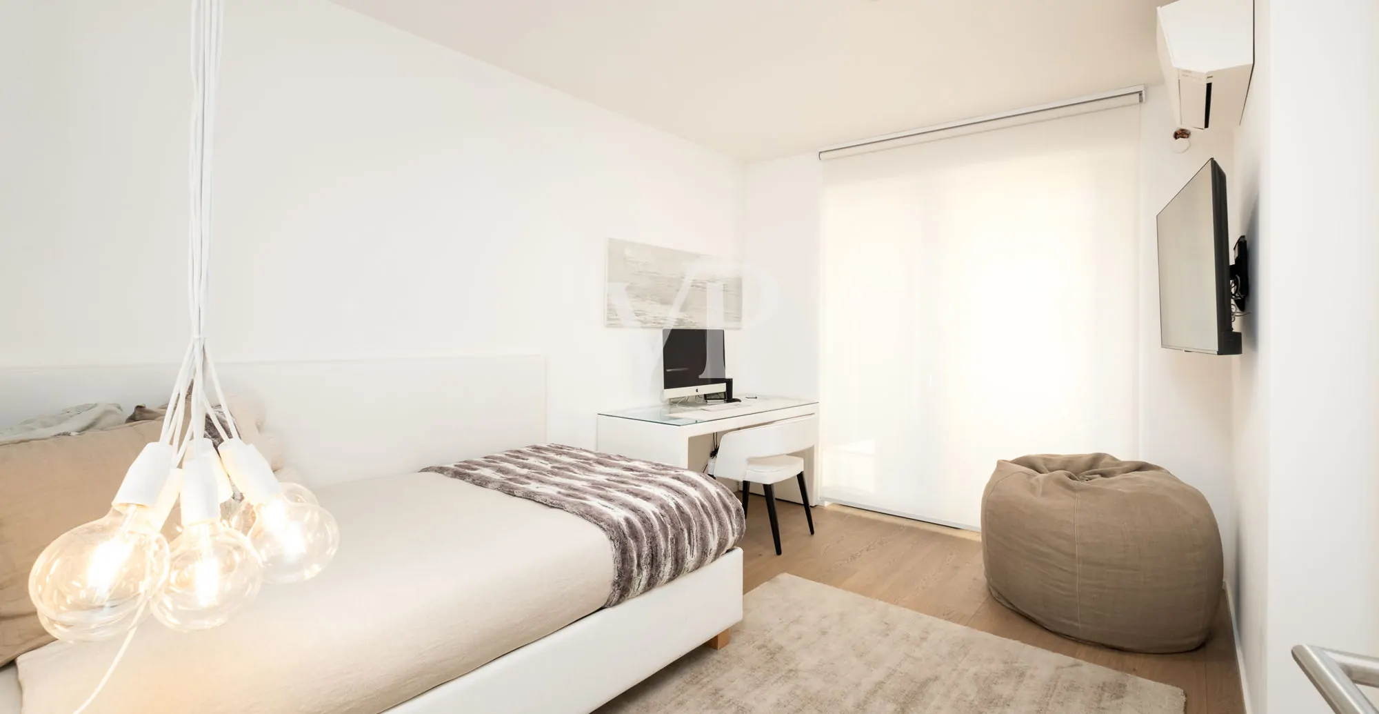 Prestigioso Quadrilocale con vista panoramica e triple box auto: IT 25 415 1802