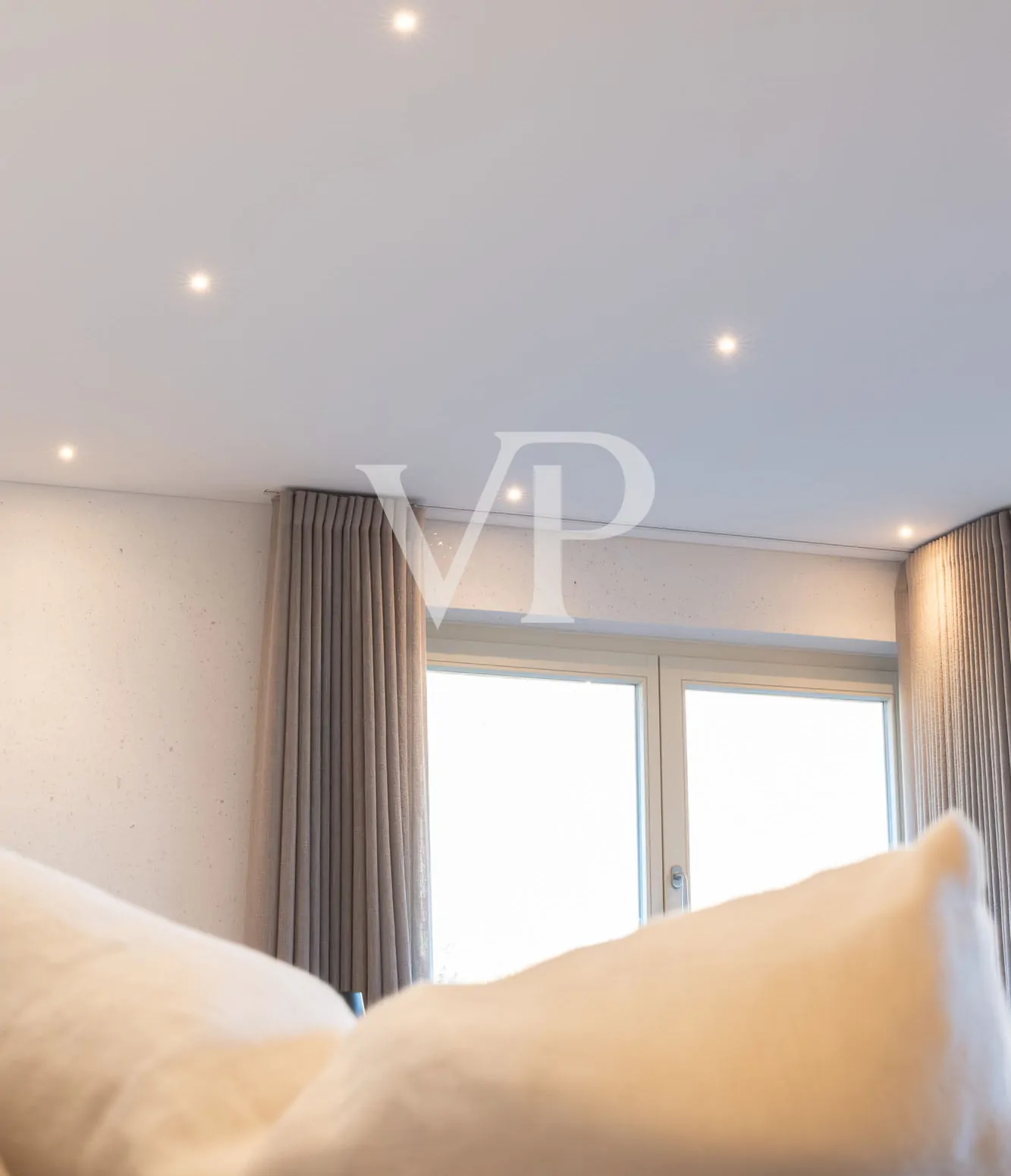 Prestigioso Quadrilocale con vista panoramica e triple box auto: IT 25 415 1802