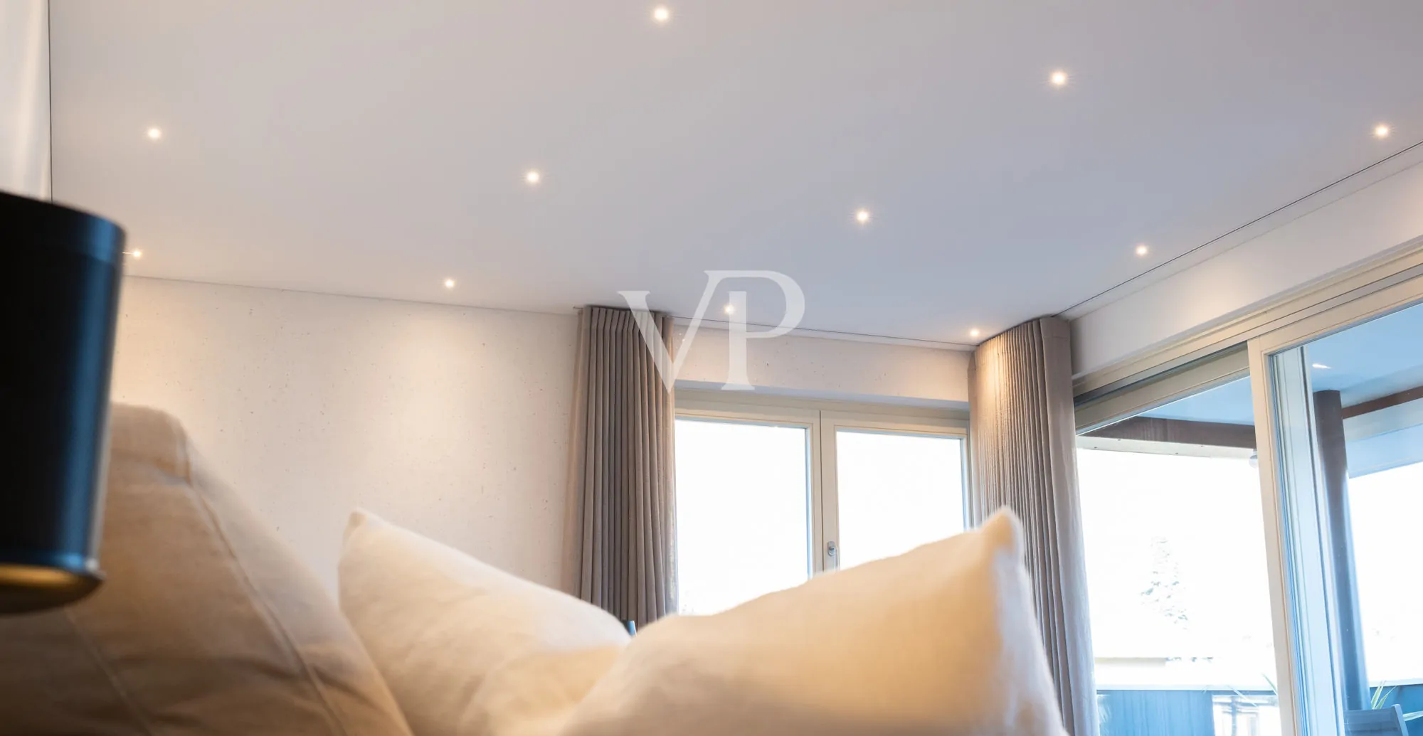 Prestigioso Quadrilocale con vista panoramica e triple box auto: IT 25 415 1802