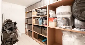 von_poll_real_estate_property_IT254152386_image_52