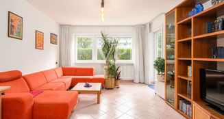 von_poll_real_estate_property_IT254152389_image_0