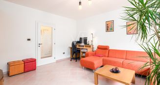 von_poll_real_estate_property_IT254152389_image_2