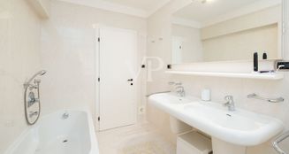 von_poll_real_estate_property_IT254152389_image_21