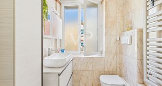 von_poll_real_estate_property_IT254152415_image_16