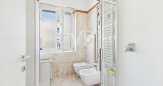 von_poll_real_estate_property_IT254152415_image_15