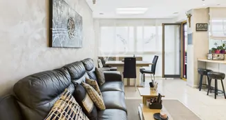 von_poll_real_estate_property_IT254152427_image_0