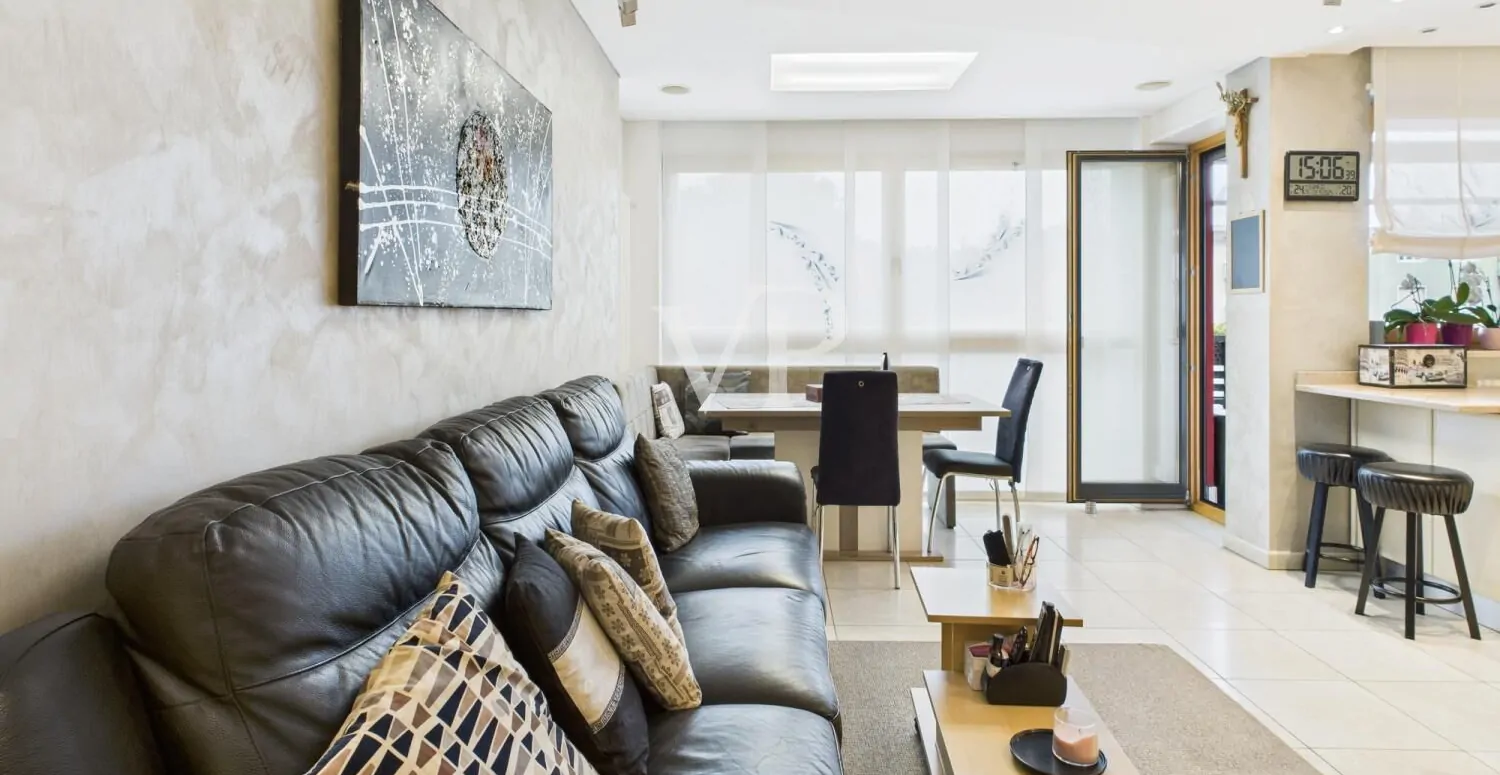 Amplio y moderno apartamento de tres habitaciones en Via Resia en Bolzano