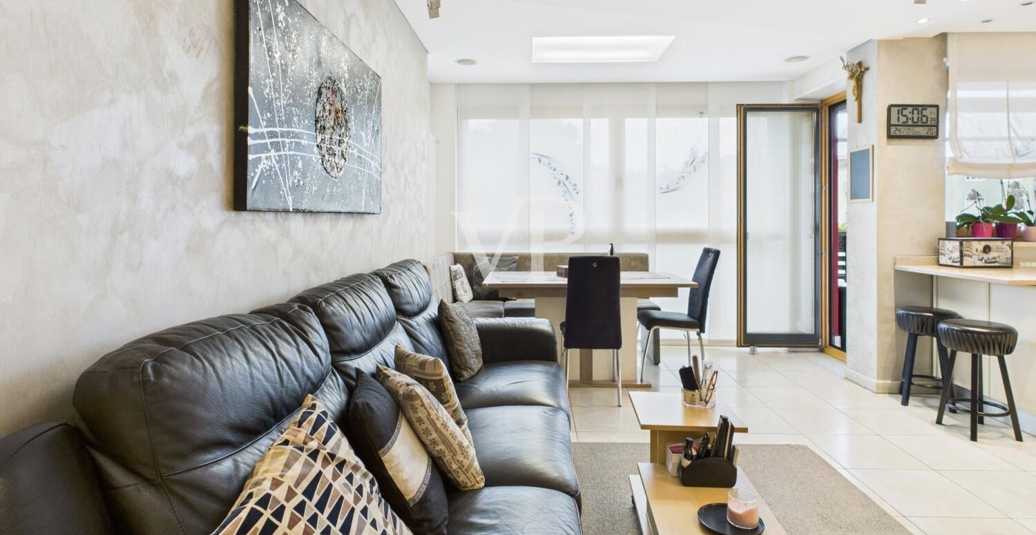 Spacious, modern two-bedroom apartment on Resia Street in Bolzano