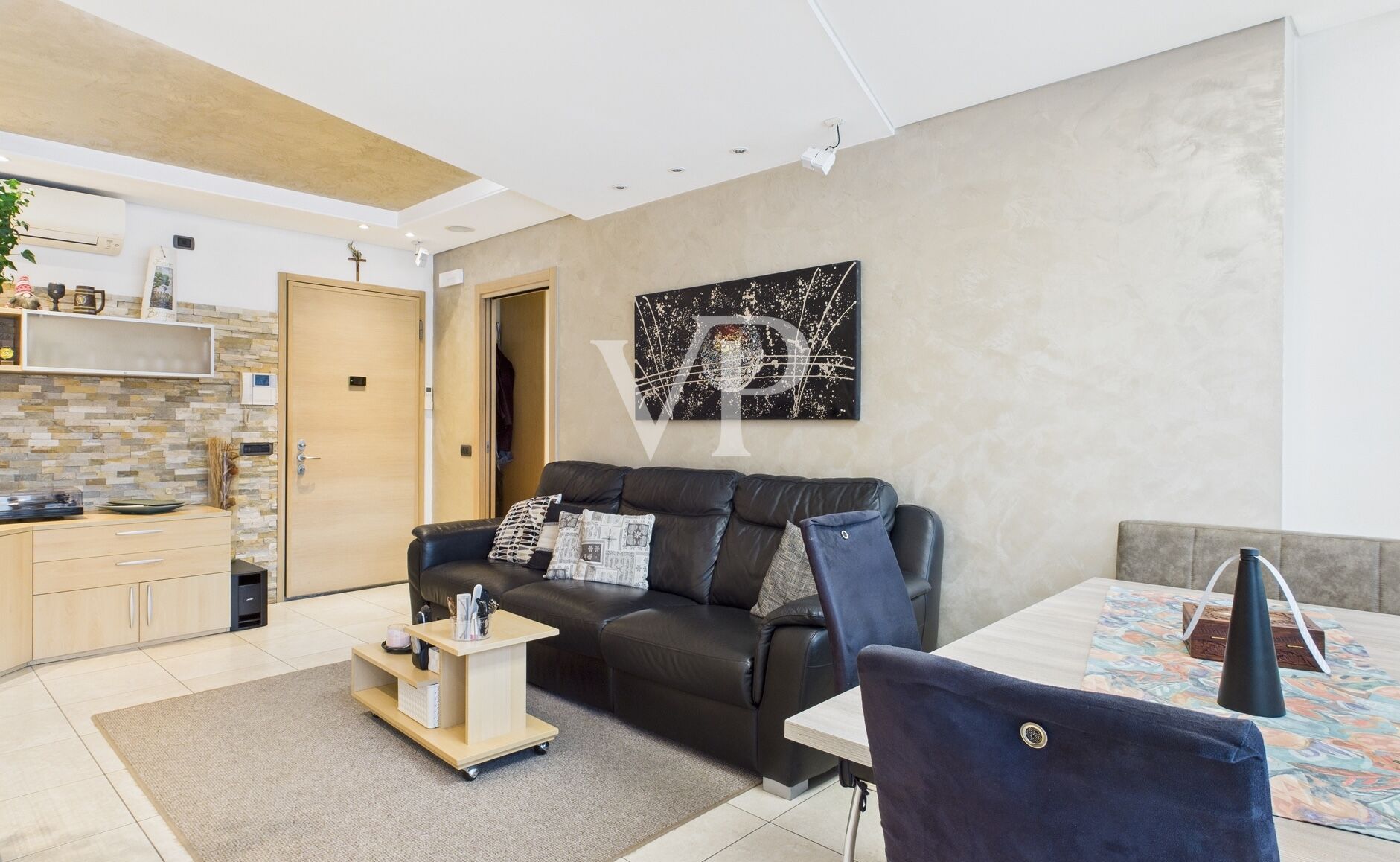 Spacious, modern two-bedroom apartment on Resia Street in Bolzano