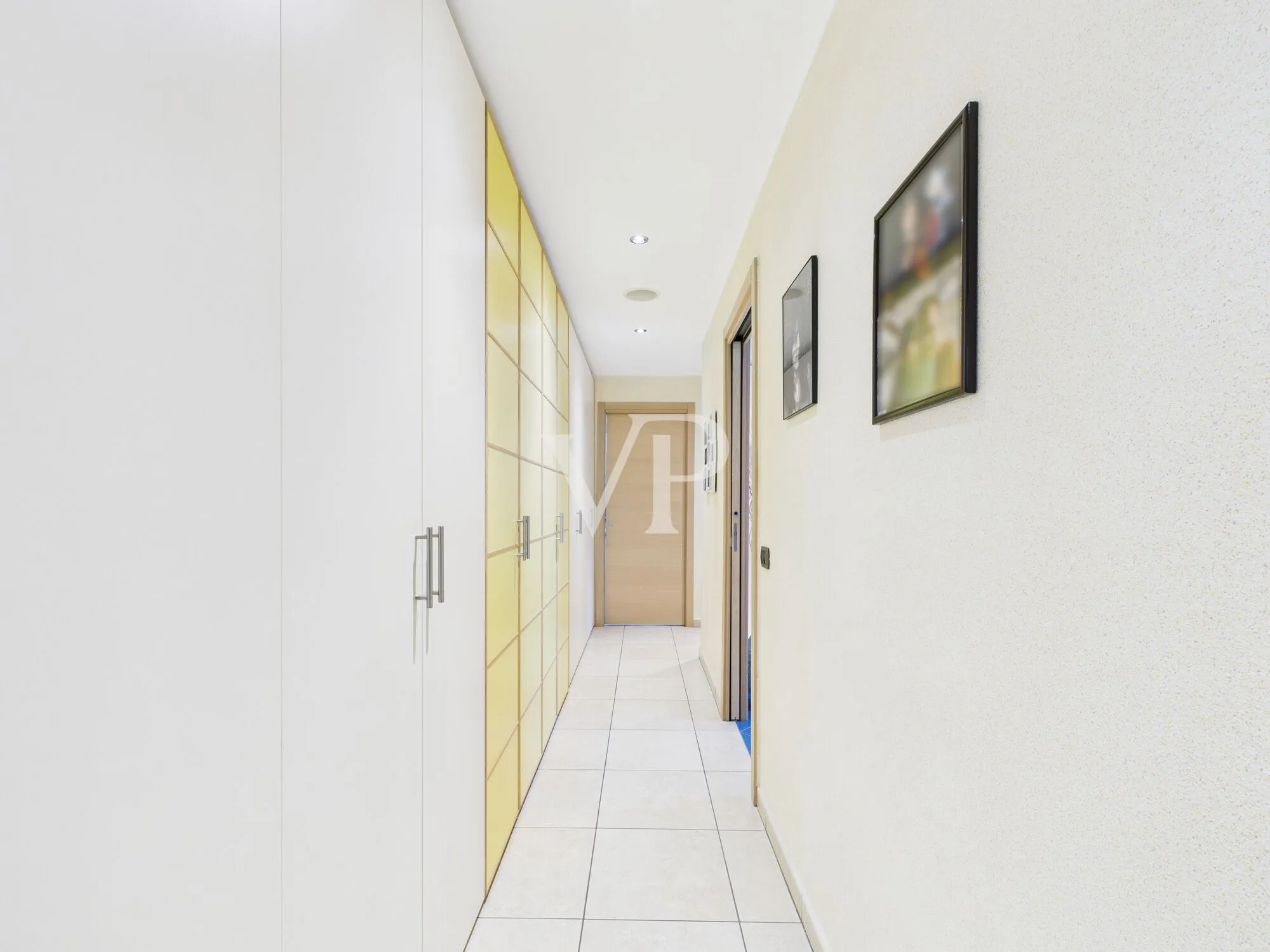 Amplio y moderno apartamento de tres habitaciones en Via Resia en Bolzano