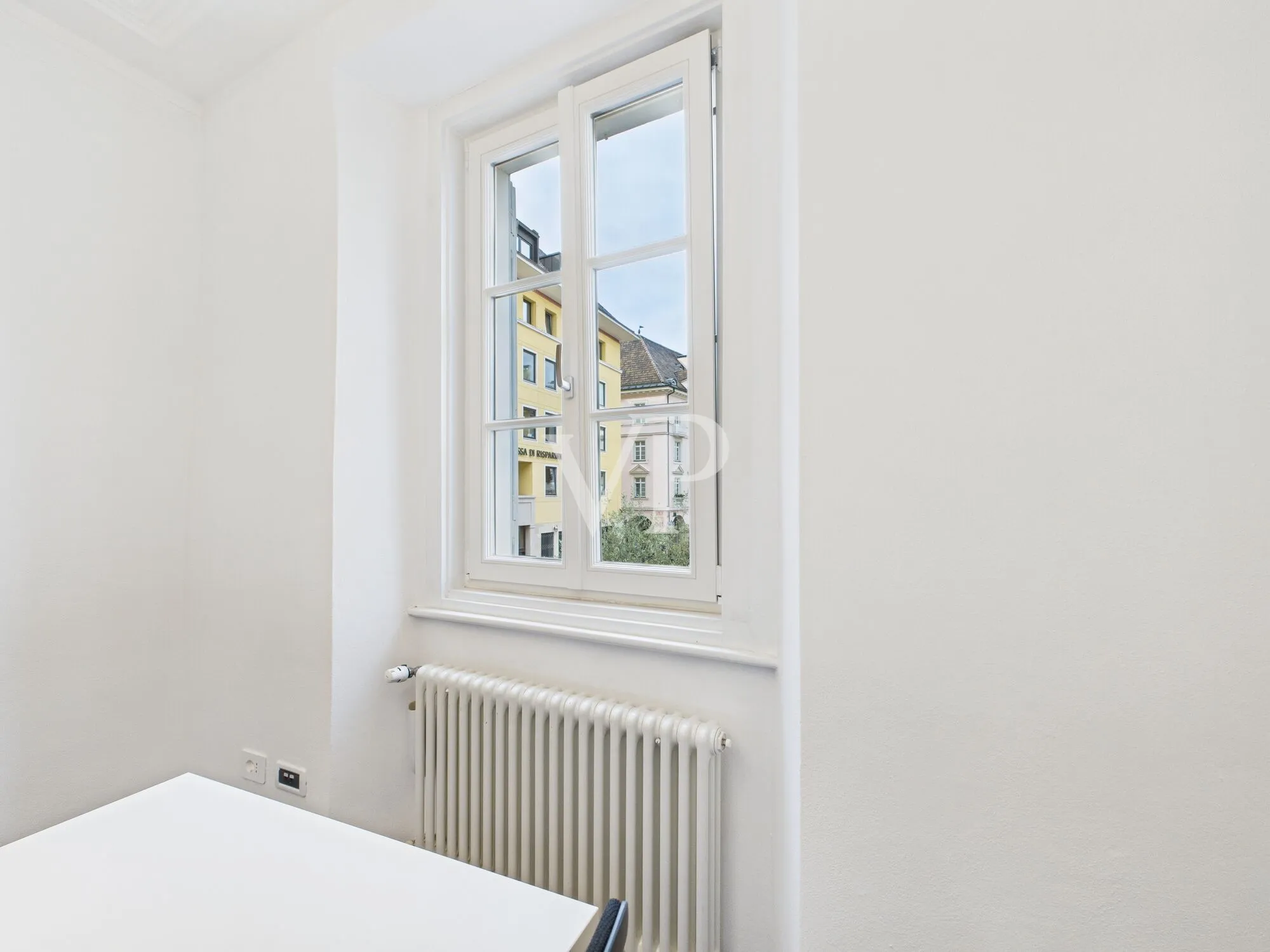 Bolzano: Oficina prestigiosa y funcional en el centro histórico