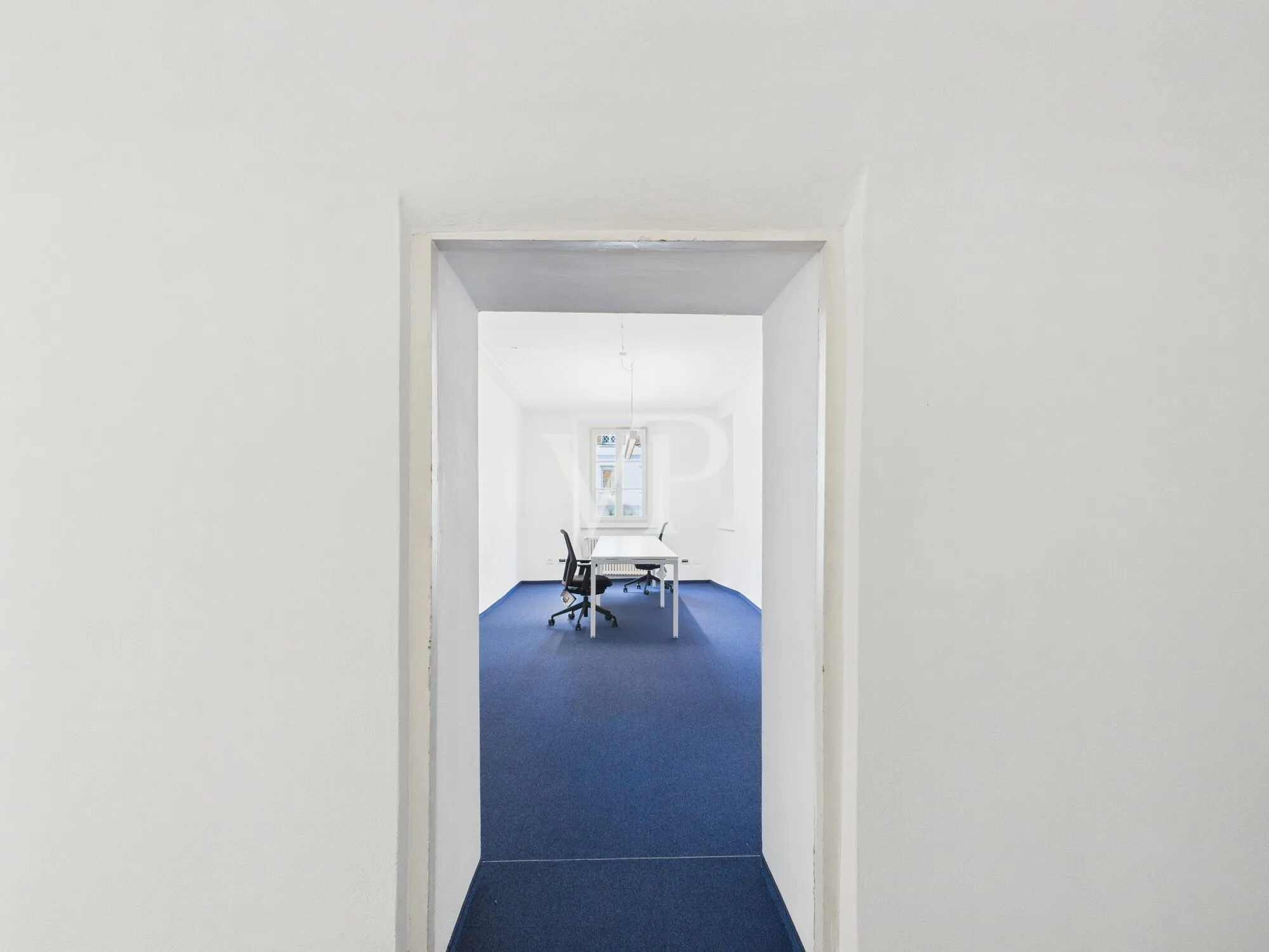 Bolzano: Oficina prestigiosa y funcional en el centro histórico