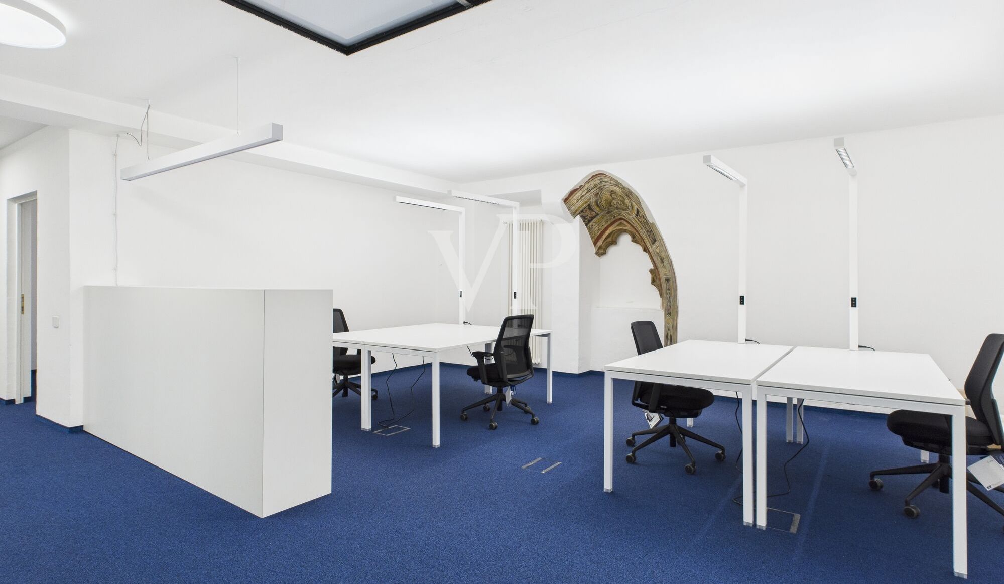 Bolzano: Prestigious and functional office in the historic center