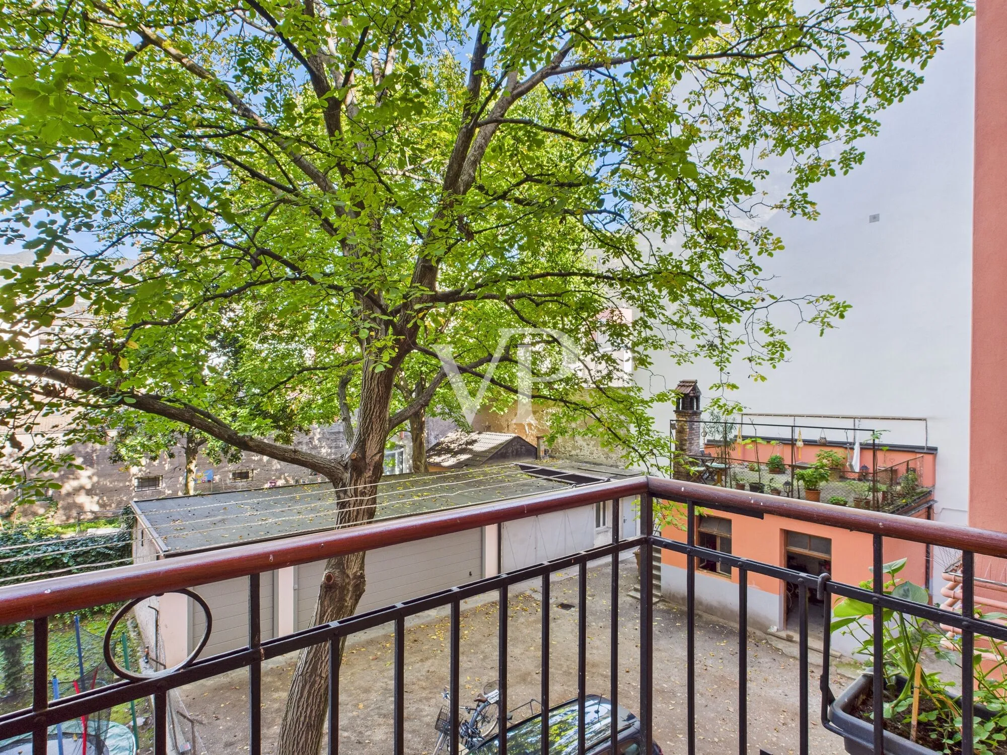 Bolzano centro - Piso renovado en edificio histórico con garaje