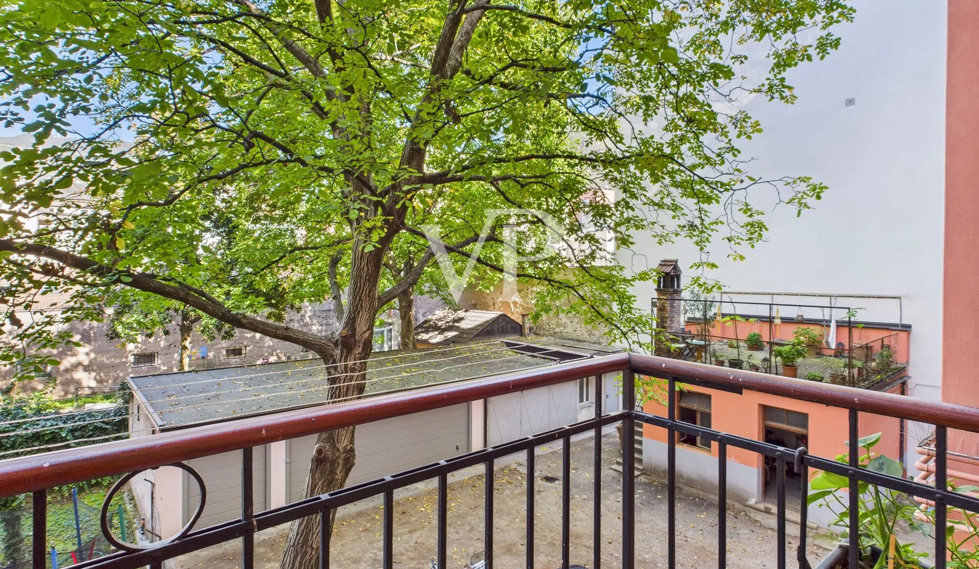 Bolzano centro - Piso renovado en edificio histórico con garaje