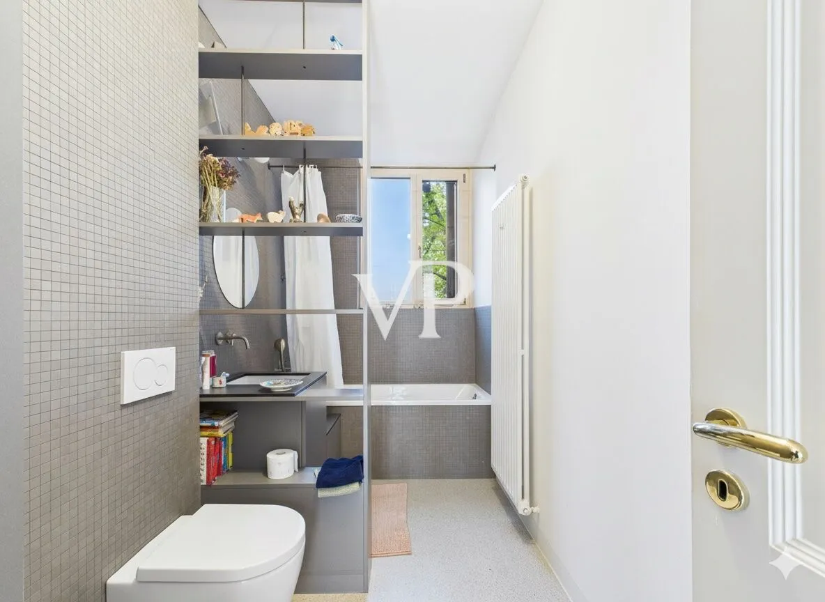 Bolzano centro - Piso renovado en edificio histórico con garaje