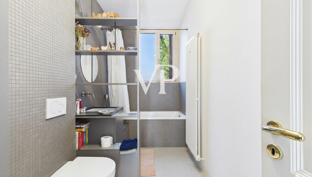 Bolzano centre - Appartement rénové dans un bâtiment historique avec garage