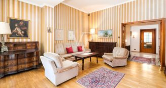 von_poll_real_estate_property_IT254152484_image_3