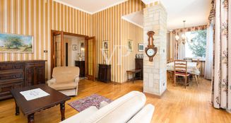 von_poll_real_estate_property_IT254152484_image_2