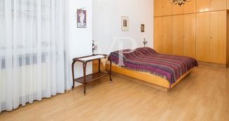 von_poll_real_estate_property_IT254152484_image_9