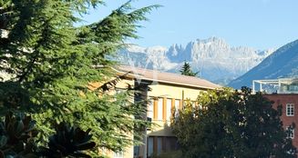 von_poll_real_estate_property_IT254152491_image_1