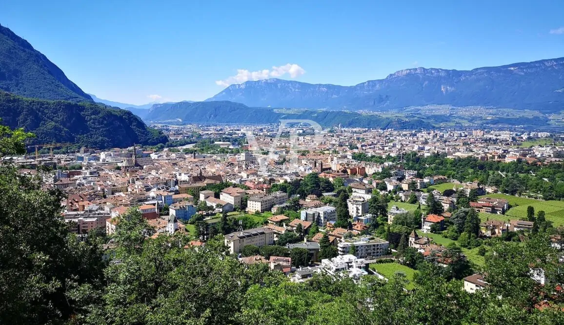 Exclusivo y céntrico: Elegante piso en la zona residencial más prestigiosa de Bolzano