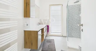 von_poll_real_estate_property_IT254152511_image_70