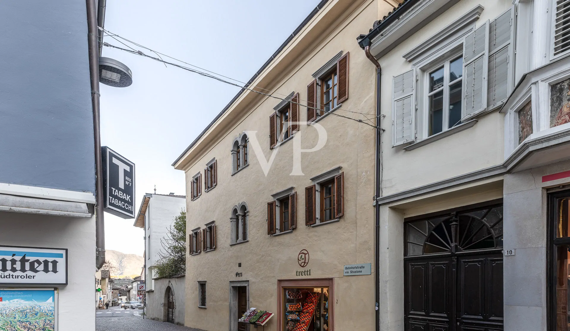 Historisches Wohn- und Geschäftshaus im Zentrum von Eppan