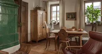 von_poll_real_estate_property_IT254152518_image_1