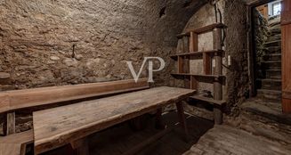 von_poll_real_estate_property_IT254152518_image_11