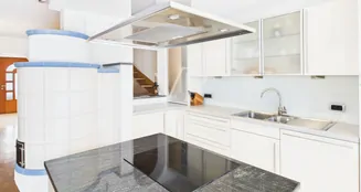 von_poll_real_estate_property_IT254152570_image_3