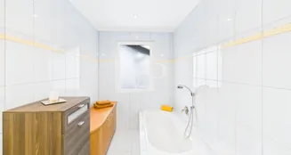 von_poll_real_estate_property_IT254152570_image_24