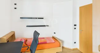 von_poll_real_estate_property_IT254152570_image_89