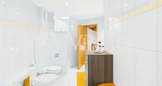 von_poll_real_estate_property_IT254152570_image_87