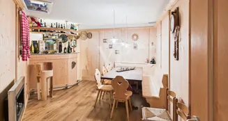 von_poll_real_estate_property_IT254152570_image_93