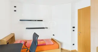 von_poll_real_estate_property_IT254152570_image_153