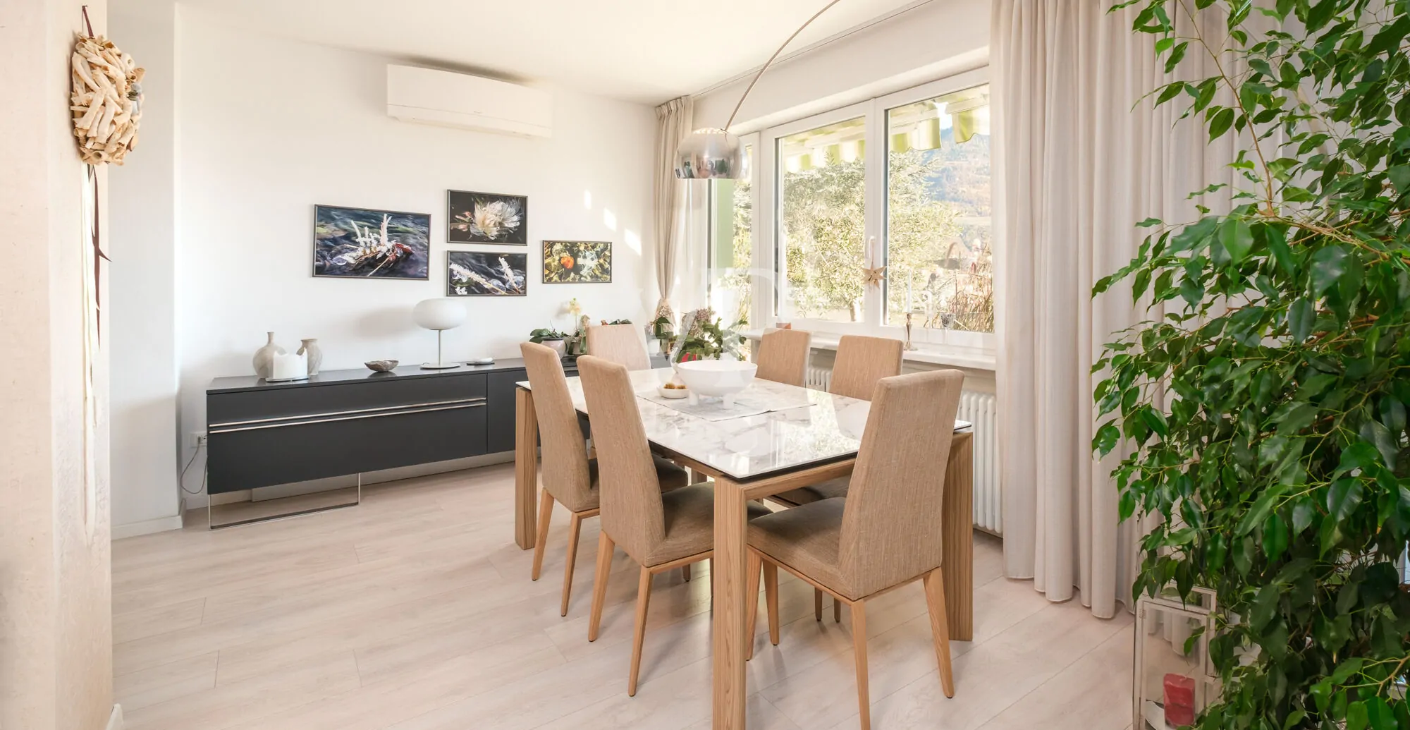 Elegante e moderno quadrilocale con terrazza panoramica