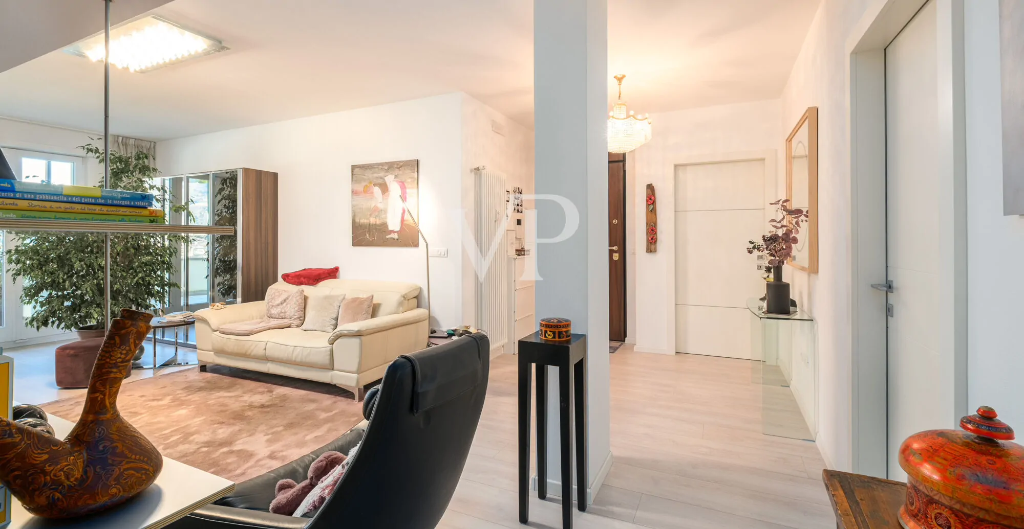 Elegante e moderno quadrilocale con terrazza panoramica