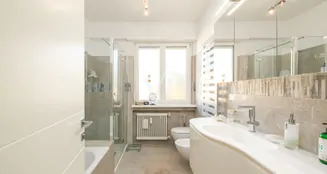 von_poll_real_estate_property_IT254152581_image_20