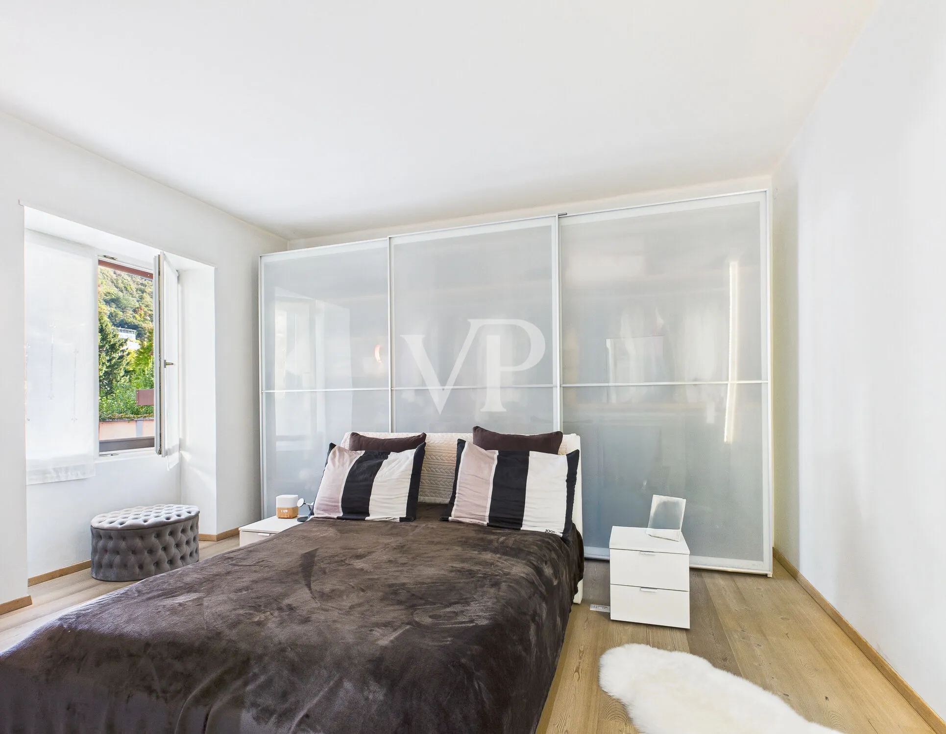 Bolzano centro: piso amueblado con plaza de aparcamiento y sótano