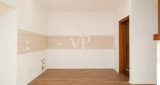 von_poll_real_estate_property_IT254152583_image_13